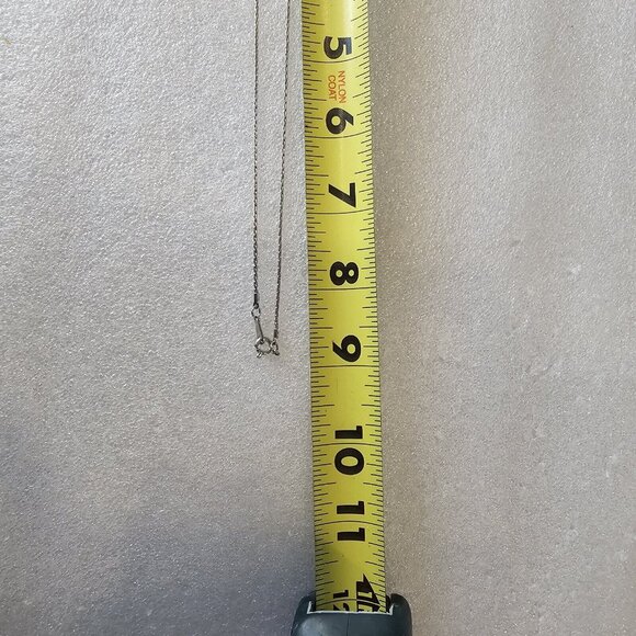 Retro Avon 3D‎ Clear Rhinestone Flower Pendant Necklace Silver Tone Dainty 18" - Picture 10 of 11